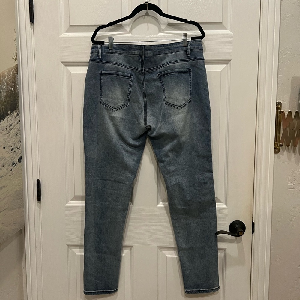 Moto Ribbed Distressed Jeans 14 - Picture 6 of 8